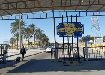 حشود عسكرية للسيطرة على معبر راس جدير : ليبيا على شفا حرب اهلية !