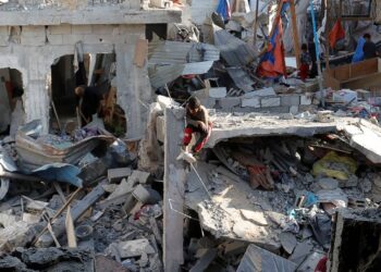 واشنطن : اسرائيل تشاورت معنا في قصف غزة !