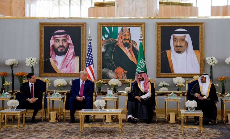 ترامب في السعودية : صفقة سلاح ب142 مليون دولار… استثمارات سعودية ب600 مليون دولار 1
