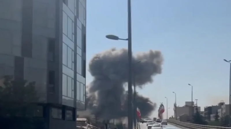 إيران :إسرائيل تقصف مقر الإذاعة والتلفزيون.... 1