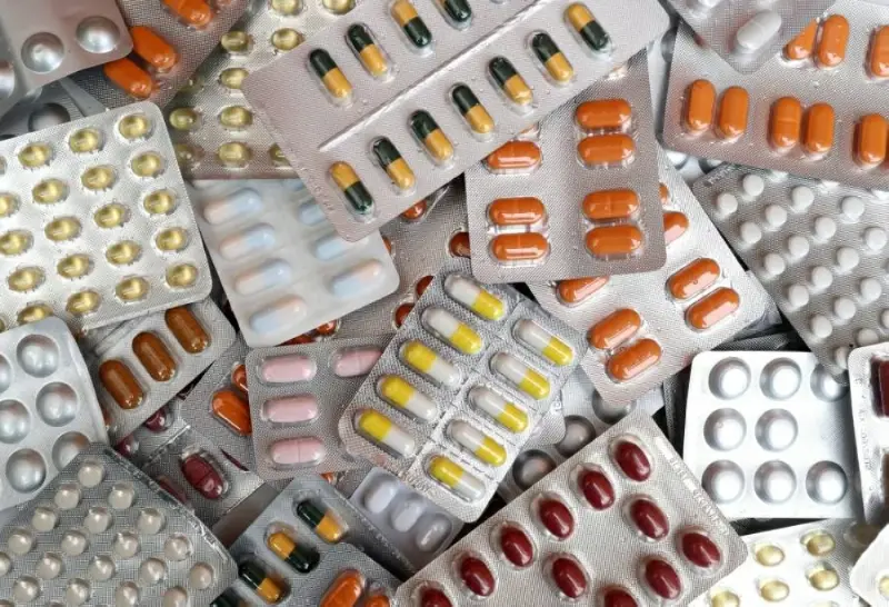 قطاع الأدوية في حالة تأهب بعد تهديد ترامب بفرض رسوم جمركية 200% 1