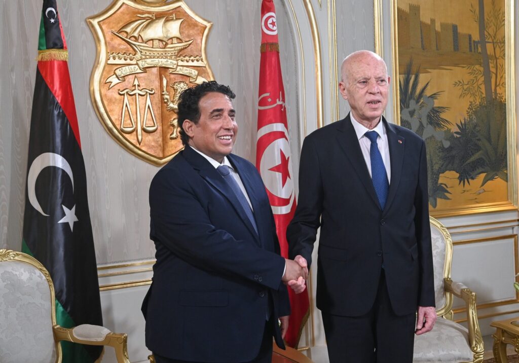رئيس الجمهورية لرئيس المجلس الرئاسي الليبي: الأمن القومي للبلدين واحد، و التحديات المشتركة يجب مجابهتها معًا ... 1